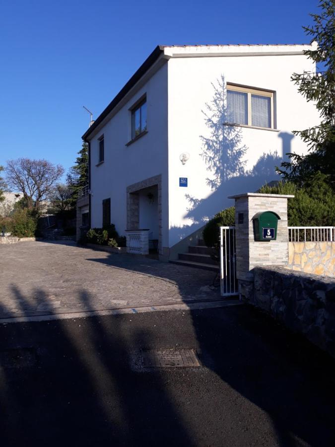 Apartment Tuja Jadrtovac Kültér fotó